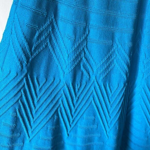 Adorable Talbots knit  stretch dress - Picture 3 of 5